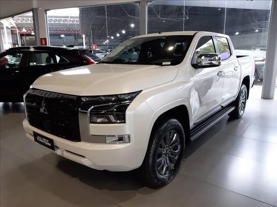 MITSUBISHI TRITON 2.4 BITURBO DIESEL CD HPE 4X4 AUTOMÁTICO